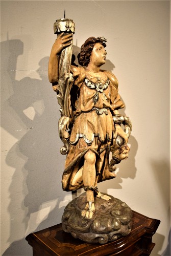 Ange céroféraire en bois sculpté, polychrome et argenté, Italie XVIIe - Romano Ischia
